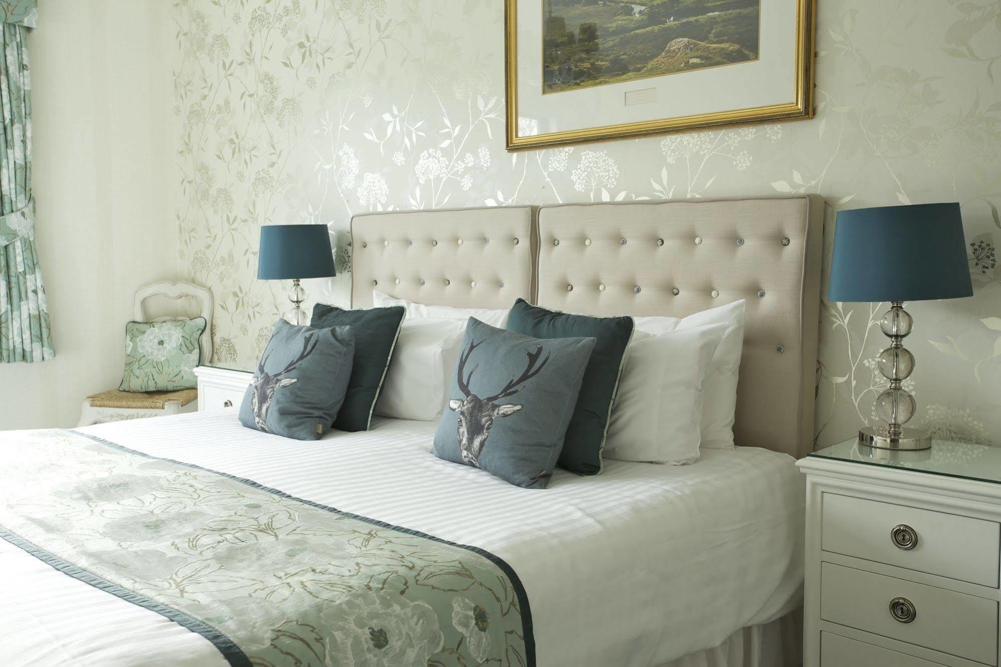 Exmoor White Horse 3* Exford