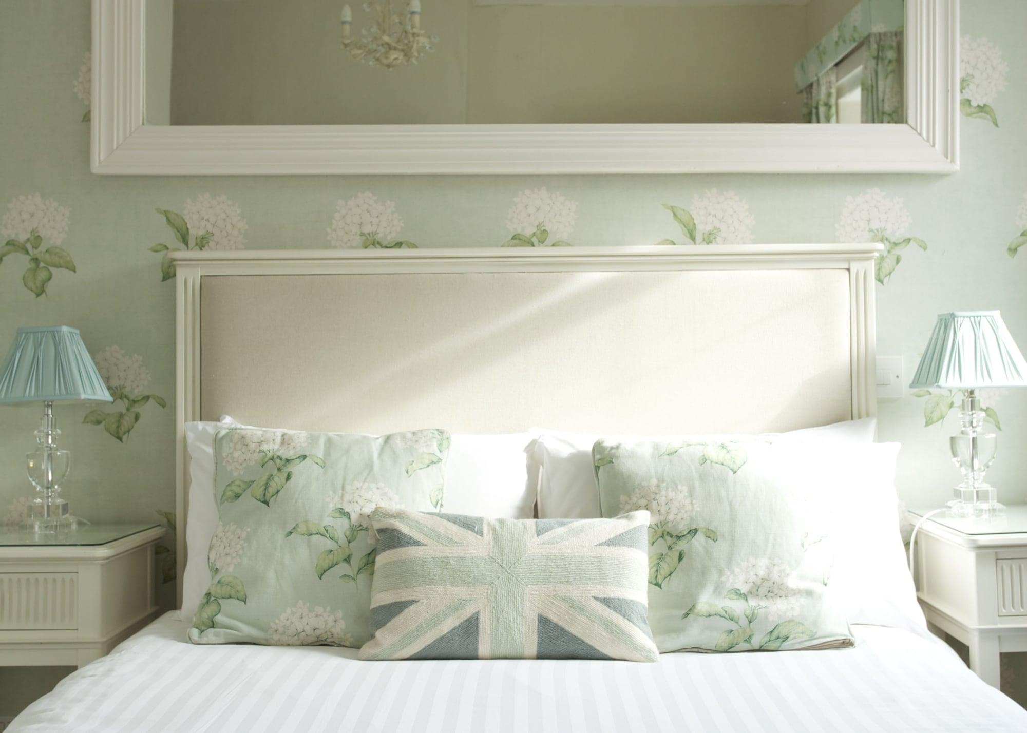 Exmoor White Horse 3* Exford