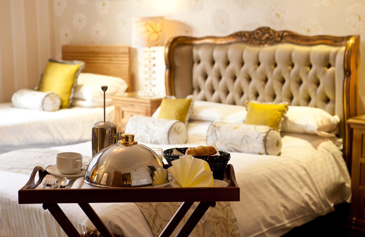 Exmoor White Horse 3*